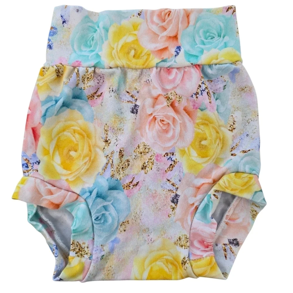 🌸 Adorable Set of 3 High-Waisted Diaper Covers – Floral & Sparkle Prints 🌸 - Picture 2 of 7